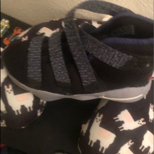 Size 2 Lebron James Nike shoes